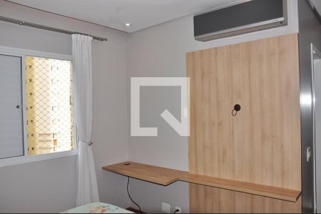 Apartamento à venda com 142m², 3 quartos e 3 vagas Apartamento à venda com 142m², 3 quartos e 3 vagasDetalhe - Quarto 01 com Suíte