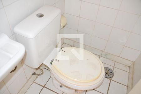 Apartamento à venda com 180m², 5 quartos e 2 vagas Apartamento à venda com 180m², 5 quartos e 2 vagasBanheiro Area de serviço