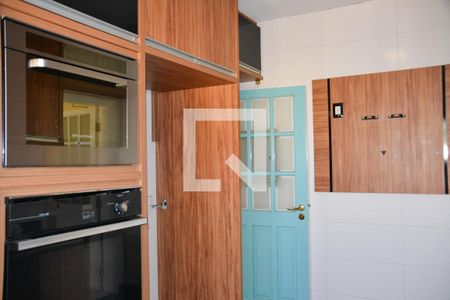 Apartamento à venda com 180m², 5 quartos e 2 vagas Apartamento à venda com 180m², 5 quartos e 2 vagasCozinha