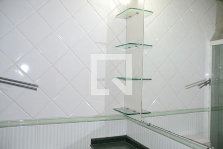 Apartamento à venda com 180m², 5 quartos e 2 vagas Apartamento à venda com 180m², 5 quartos e 2 vagasBanheiro Suite 2