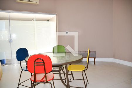 Apartamento à venda com 180m², 5 quartos e 2 vagas Apartamento à venda com 180m², 5 quartos e 2 vagasÁrea comum