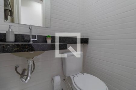 Casa à venda com 110m², 2 quartos e 3 vagas Casa à venda com 110m², 2 quartos e 3 vagasBanheiro de Serviço
