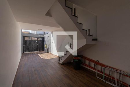 Casa à venda com 110m², 2 quartos e 3 vagas Casa à venda com 110m², 2 quartos e 3 vagasGaragem