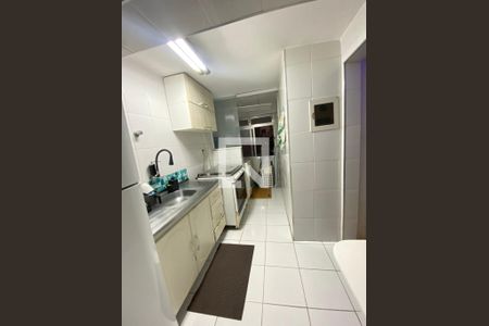 Apartamento à venda com 64m², 2 quartos e 1 vagaCozinha