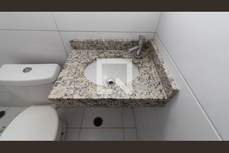 Casa de condomínio à venda com 34m², 1 quarto e sem vaga Casa de condomínio à venda com 34m², 1 quarto e sem vagaBanheiro