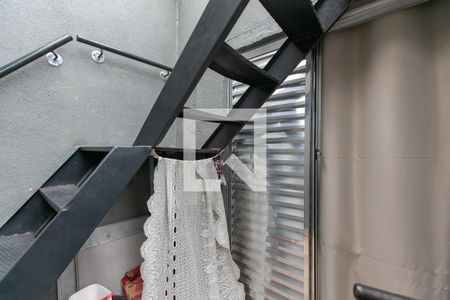 Casa de condomínio à venda com 90m², 2 quartos e 1 vagaEscada / Terraço