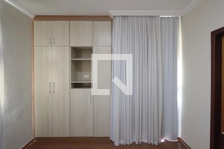 Apartamento à venda com 175m², 4 quartos e 3 vagasSuíte 2