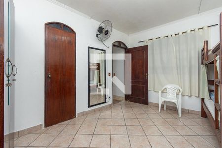 Casa à venda com 200m², 4 quartos e 4 vagas Casa à venda com 200m², 4 quartos e 4 vagasSuíte 2