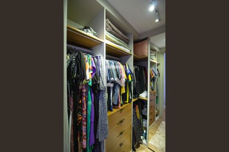 Casa à venda com 160m², 3 quartos e 2 vagasCloset da suíte 1