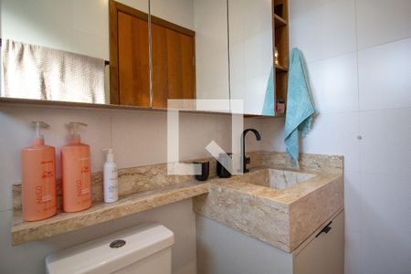 Casa à venda com 160m², 3 quartos e 2 vagasBanheiro da Suíte 1