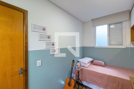 Casa à venda com 160m², 3 quartos e 2 vagasSuíte 2