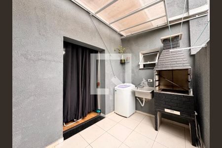 Apartamento à venda com 51m², 2 quartos e 2 vagas Apartamento à venda com 51m², 2 quartos e 2 vagasLavanderia / área privativa