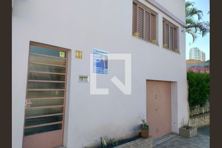 Casa à venda com 95m², 2 quartos e 1 vaga Casa à venda com 95m², 2 quartos e 1 vagaFachada