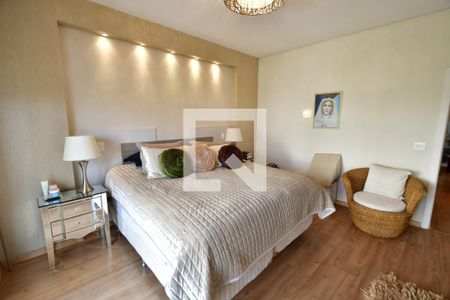 Casa à venda com 459m², 3 quartos e 5 vagasQuarto Suíte 3