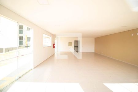 Apartamento à venda com 40m², 2 quartos e 1 vaga Apartamento à venda com 40m², 2 quartos e 1 vagaÁrea comum - Salão de festas