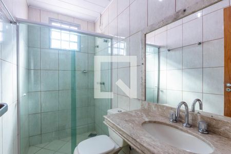 Casa à venda com 246m², 3 quartos e 4 vagas Casa à venda com 246m², 3 quartos e 4 vagasBanheiro