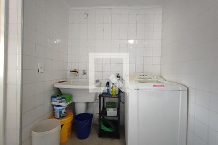 Casa à venda com 320m², 3 quartos e 2 vagasÁrea de Serviço