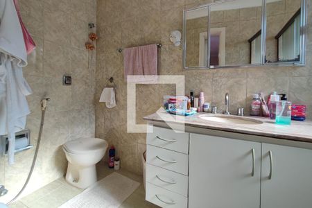 Casa à venda com 320m², 3 quartos e 2 vagasBanheiro Suíte