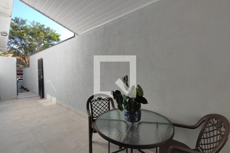 Casa à venda com 320m², 3 quartos e 2 vagasQuintal