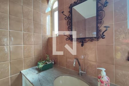 Casa à venda com 320m², 3 quartos e 2 vagasLavabo