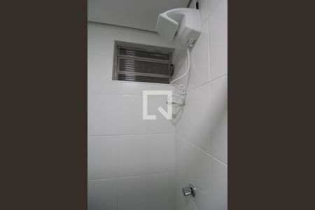 Banheiro de kitnet/studio para alugar com 1 quarto, 30m² em Cidade Universitária, Campinas