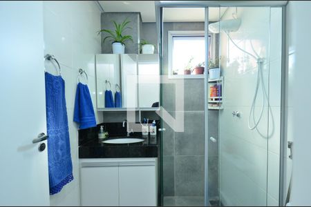 Apartamento à venda com 51m², 2 quartos e 1 vaga Apartamento à venda com 51m², 2 quartos e 1 vagaBanheiro social