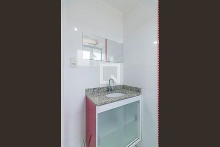 Banheiro da Suite de apartamento para alugar com 2 quartos, 56m² em Vila Valparaíso, Santo André