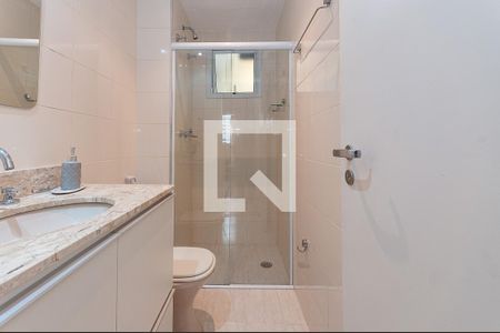 Apartamento à venda com 74m², 3 quartos e 2 vagas Apartamento à venda com 74m², 3 quartos e 2 vagasBanheiro Social