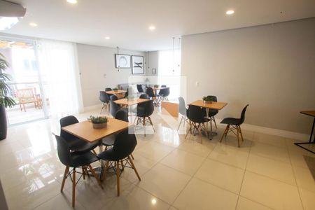 Apartamento à venda com 48m², 2 quartos e 1 vaga Apartamento à venda com 48m², 2 quartos e 1 vagaÁrea comum - Salão de festas
