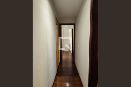 Apartamento à venda com 180m², 3 quartos e 2 vagasCorredor