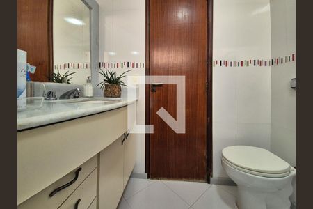 Apartamento à venda com 180m², 3 quartos e 2 vagasBanheiro da Suíte