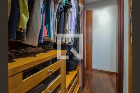 Apartamento à venda com 180m², 3 quartos e 2 vagasCloset da suíte