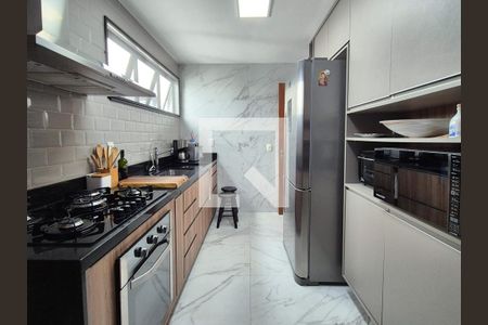 Apartamento à venda com 180m², 3 quartos e 2 vagasCozinha