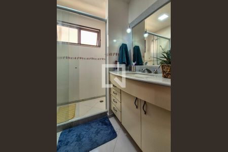 Apartamento à venda com 180m², 3 quartos e 2 vagasBanheiro da Suíte