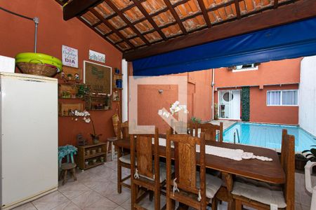 Casa à venda com 250m², 4 quartos e 2 vagasQuintal