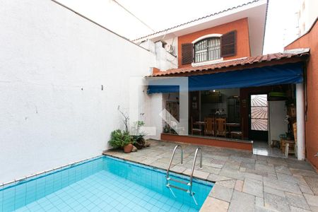 Casa à venda com 250m², 4 quartos e 2 vagasPiscina