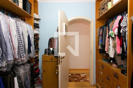 Casa à venda com 250m², 4 quartos e 2 vagasCloset da Suíte 1