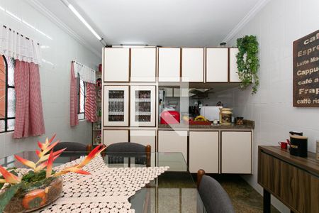 Casa à venda com 250m², 4 quartos e 2 vagasCozinha