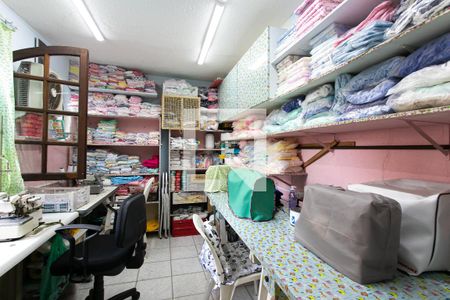 Casa à venda com 250m², 4 quartos e 2 vagasEdícula - Quarto