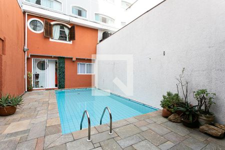 Casa à venda com 250m², 4 quartos e 2 vagasPiscina