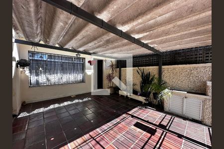 Casa à venda com 145m², 3 quartos e 1 vagaGaragem