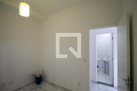 Quarto 1 de apartamento para alugar com 2 quartos, 48m² em Itaquera, São Paulo