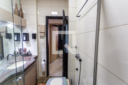 Apartamento à venda com 110m², 3 quartos e sem vaga Apartamento à venda com 110m², 3 quartos e sem vagaBanheiro Social