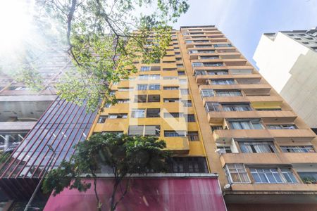 Apartamento à venda com 110m², 3 quartos e sem vaga Apartamento à venda com 110m², 3 quartos e sem vagaFachada