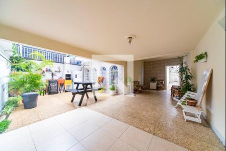 Casa à venda com 220m², 4 quartos e 3 vagasGaragem