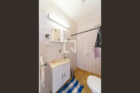 Casa à venda com 220m², 4 quartos e 3 vagasBanheiro da Edícula