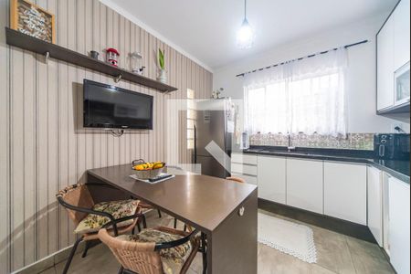 Casa à venda com 220m², 4 quartos e 3 vagasCozinha