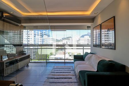 Sala de apartamento à venda com 2 quartos, 120m² em Praça da Bandeira, Rio de Janeiro