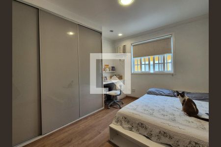 Casa de condomínio à venda com 170m², 4 quartos e 2 vagas Casa de condomínio à venda com 170m², 4 quartos e 2 vagasSuite 4