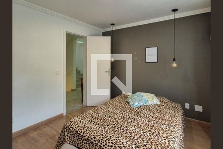 Casa de condomínio à venda com 170m², 4 quartos e 2 vagas Casa de condomínio à venda com 170m², 4 quartos e 2 vagasSuíte 2